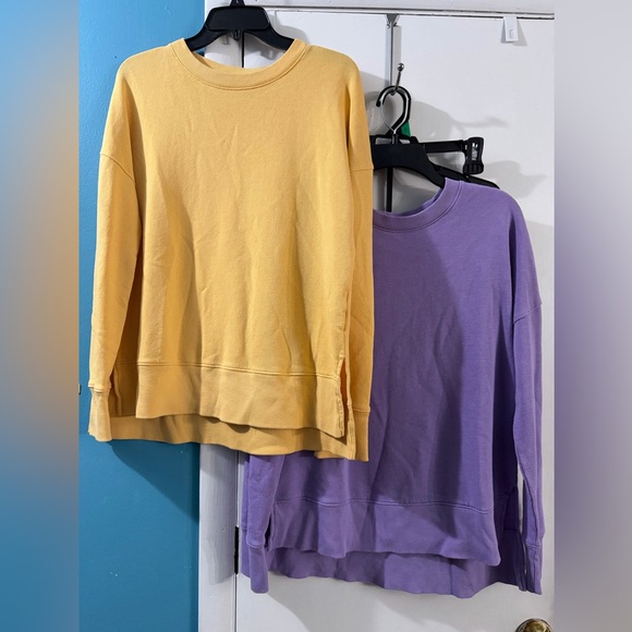 Time and Tru Tops - Time and Tru Small Viral Sweatshirts Bundle